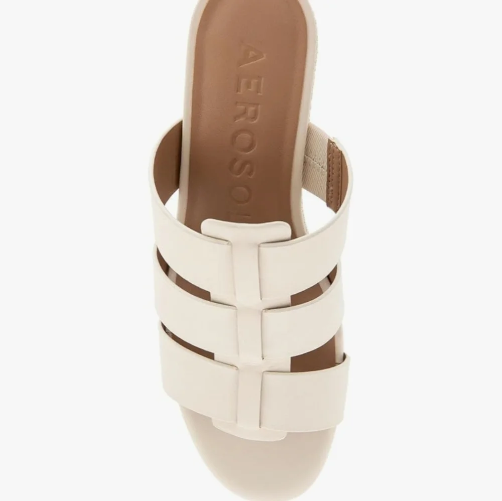 AEROSOLES new tags